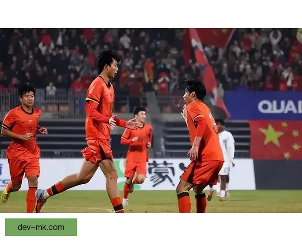 中国男足反击迅猛成为比赛制胜关键多次打破防线攻入致胜进球